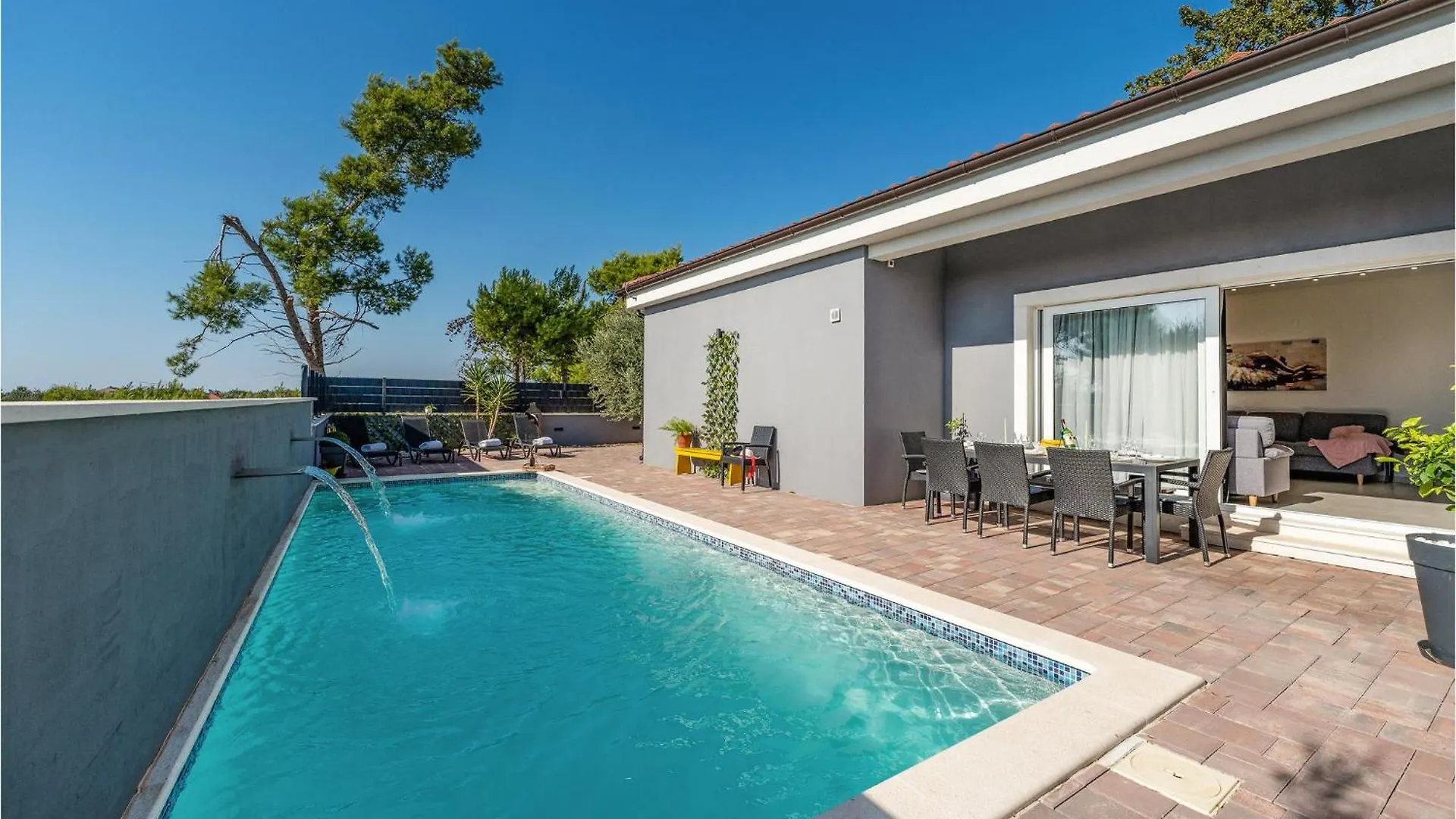 3 Bedroom Stunning Home In Privlaka Kroatië