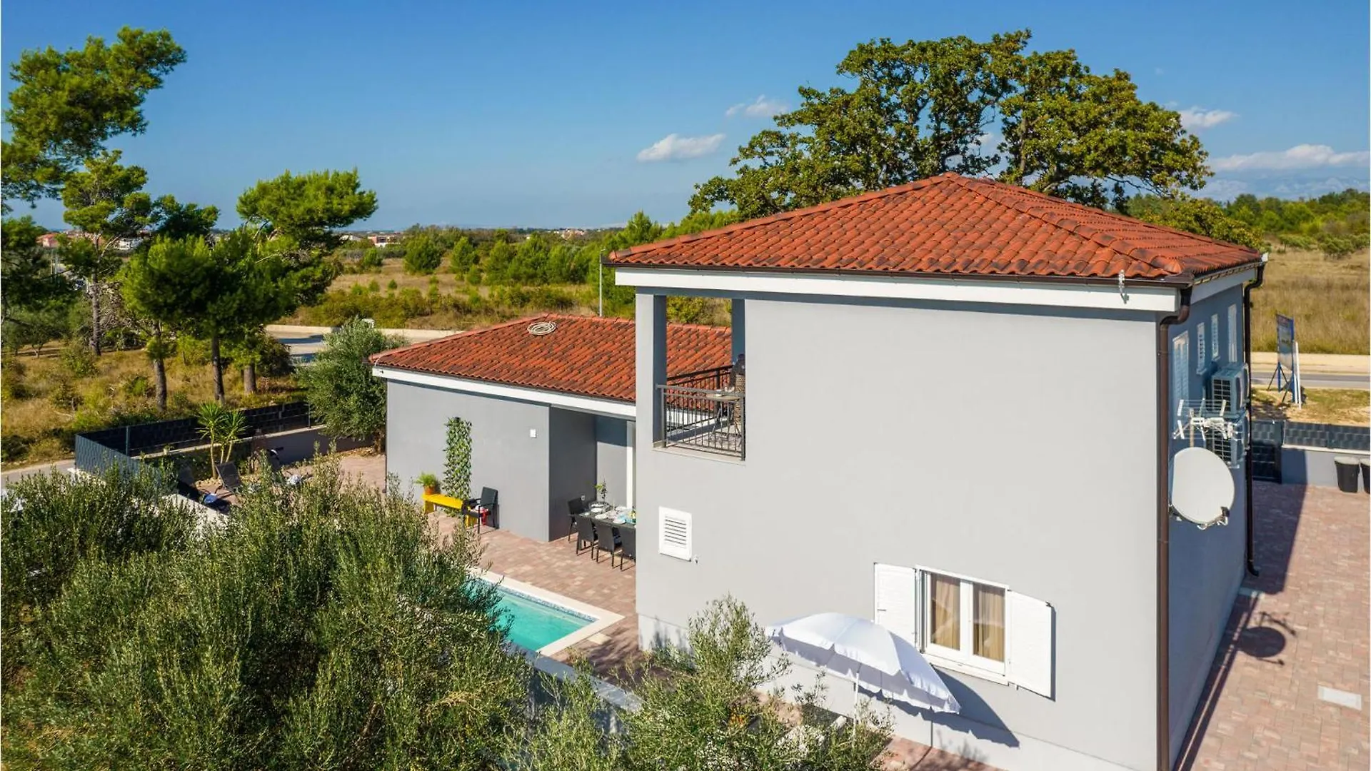 Vakantiehuis 3 Bedroom Stunning Home In Privlaka Kroatië